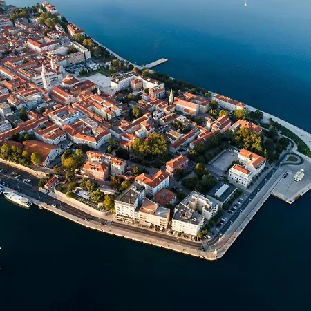 New 55 - Heated Pool Jacuzzi Sauna 빌라