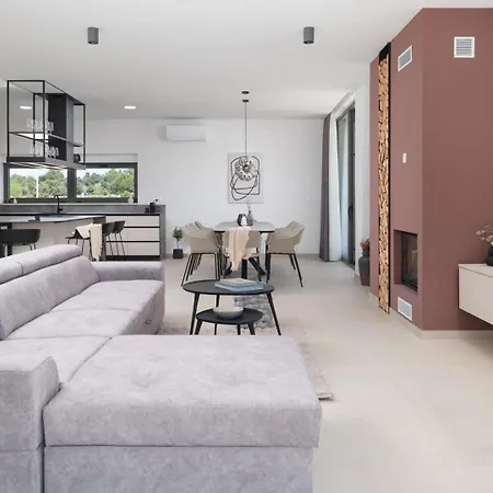 New 55 - Heated Pool Jacuzzi Sauna Βίλα *