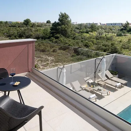 New 55 - Heated Pool Jacuzzi Sauna Vrsi