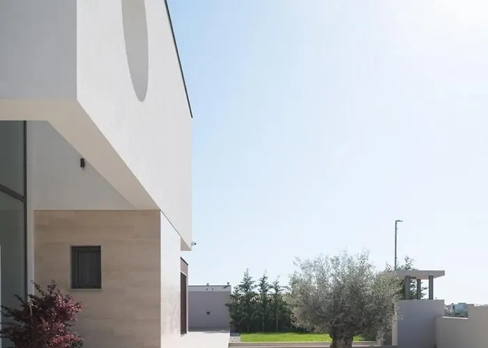 New 55 - Heated Pool Jacuzzi Sauna Villa