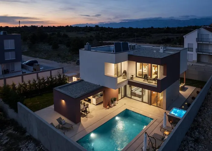 New 55 - Heated Pool Jacuzzi Sauna Villa Vrsi