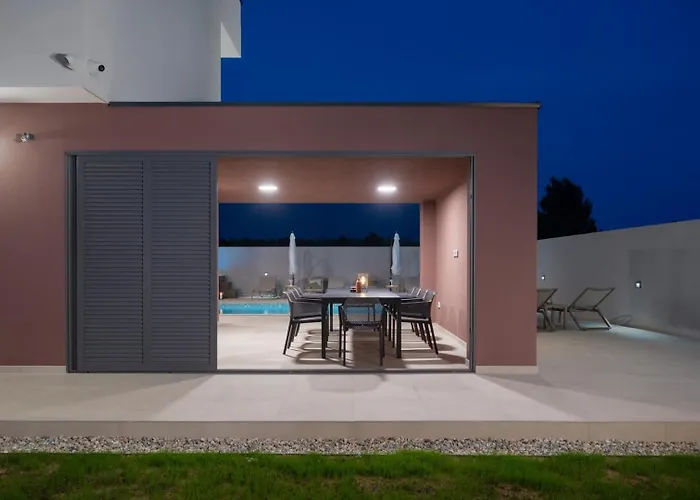 New 55 - Heated Pool Jacuzzi Sauna * Vrsi