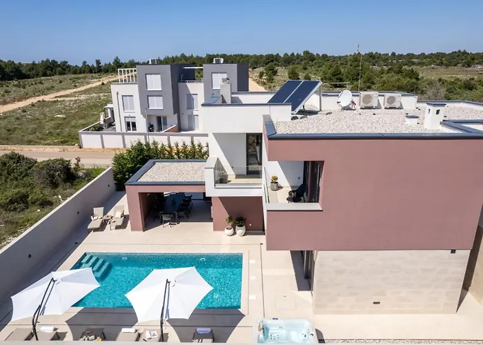 Villa New 55 - Heated Pool Jacuzzi Sauna