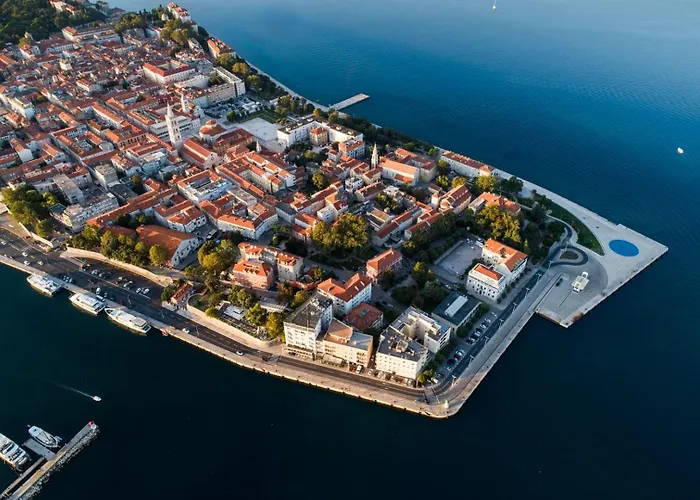 New 55 - Heated Pool Jacuzzi Sauna Villa