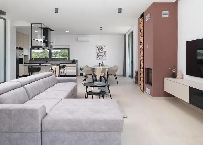 New 55 - Heated Pool Jacuzzi Sauna Villa *