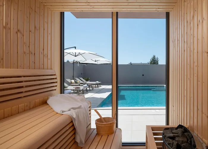New 55 - Heated Pool Jacuzzi Sauna * Vrsi