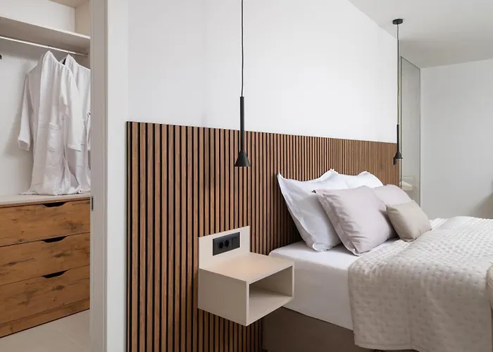 Villa New 55 - Heated Pool Jacuzzi Sauna