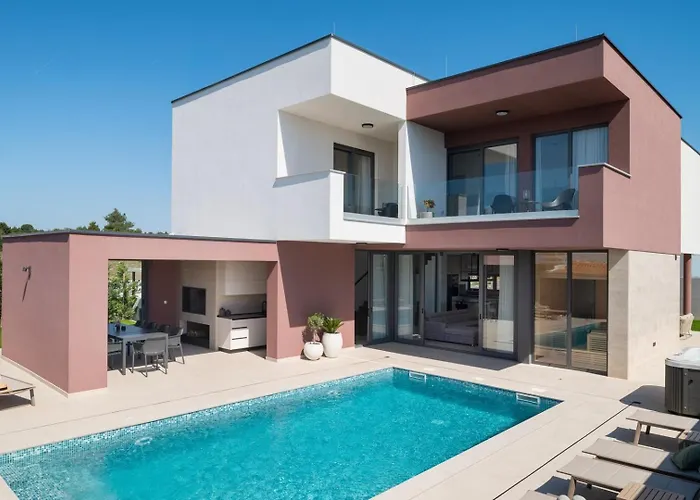 New 55 - Heated Pool Jacuzzi Sauna Villa