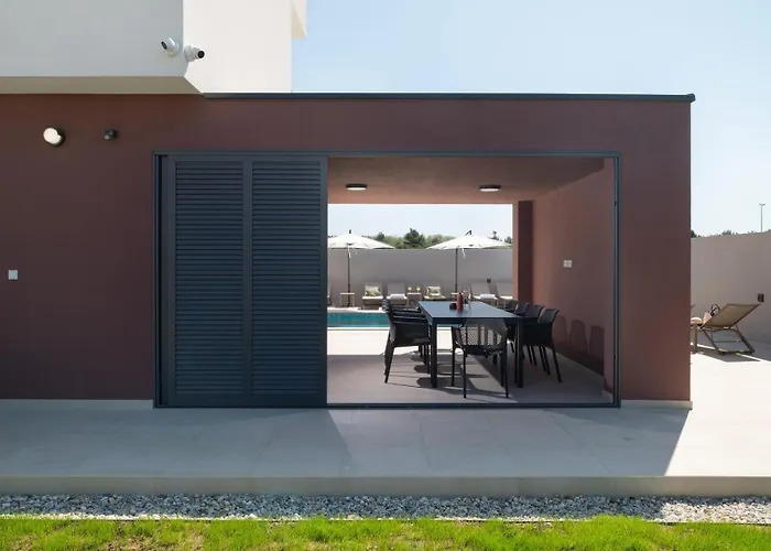 New 55 - Heated Pool Jacuzzi Sauna Villa Vrsi