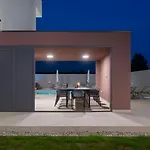New 55 - Heated Pool Jacuzzi Sauna * Vrsi