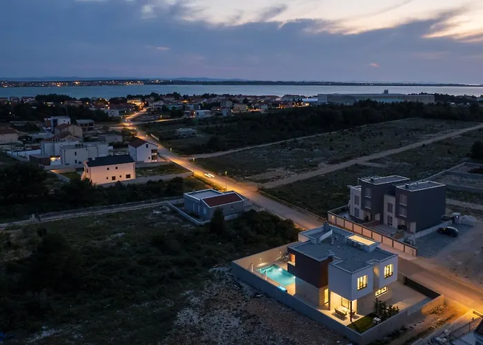 New 55 - Heated Pool Jacuzzi Sauna Вилла Врси